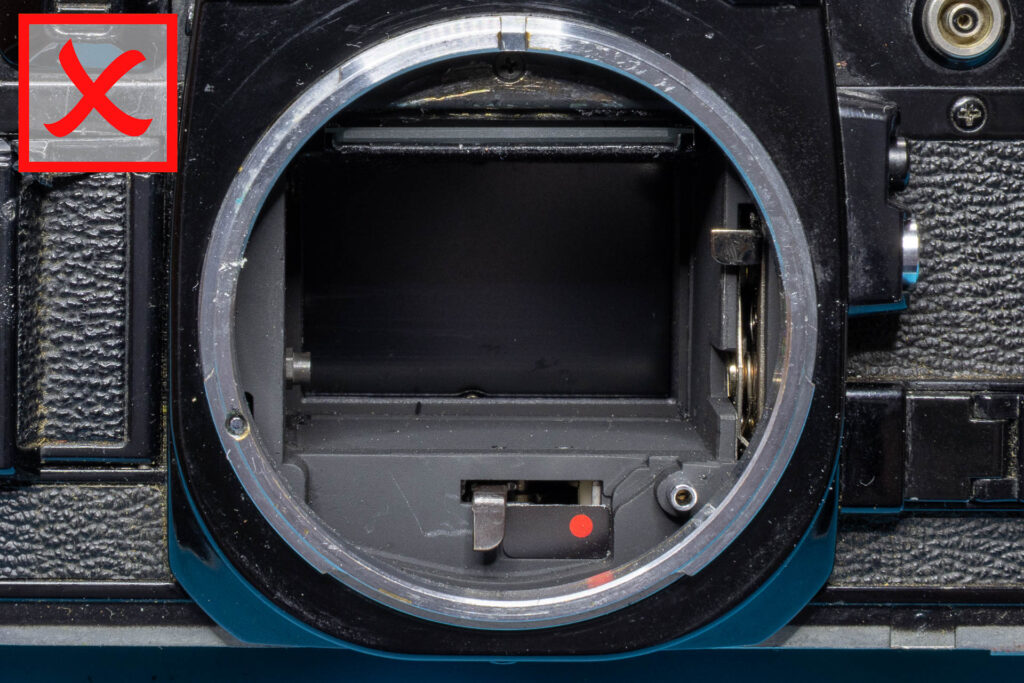Canon A-1: Wrong position of mirror when shutter is cocked or not cocked
