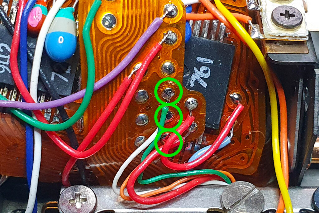 Canon A-1: Solder joints of SAVE adjust wires (version 1)
