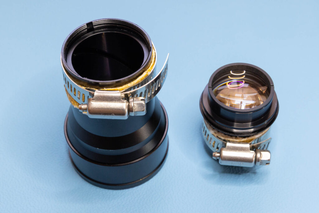 Elmo f1.2 25-50mm: Middle and rear section of lens barrel separated