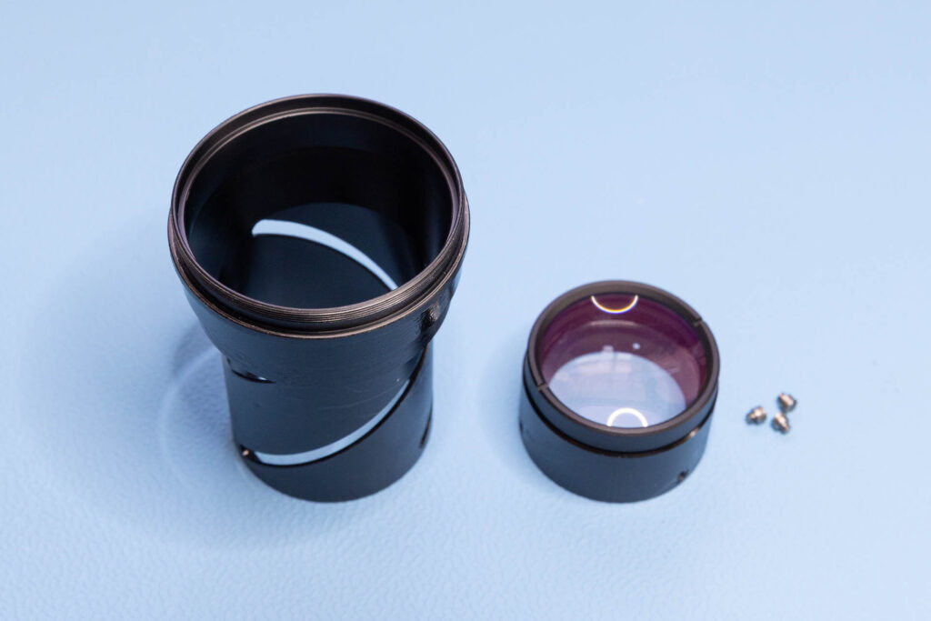 Elmo f1.2 25-50mm: Middle lens group removed from cam cylinder